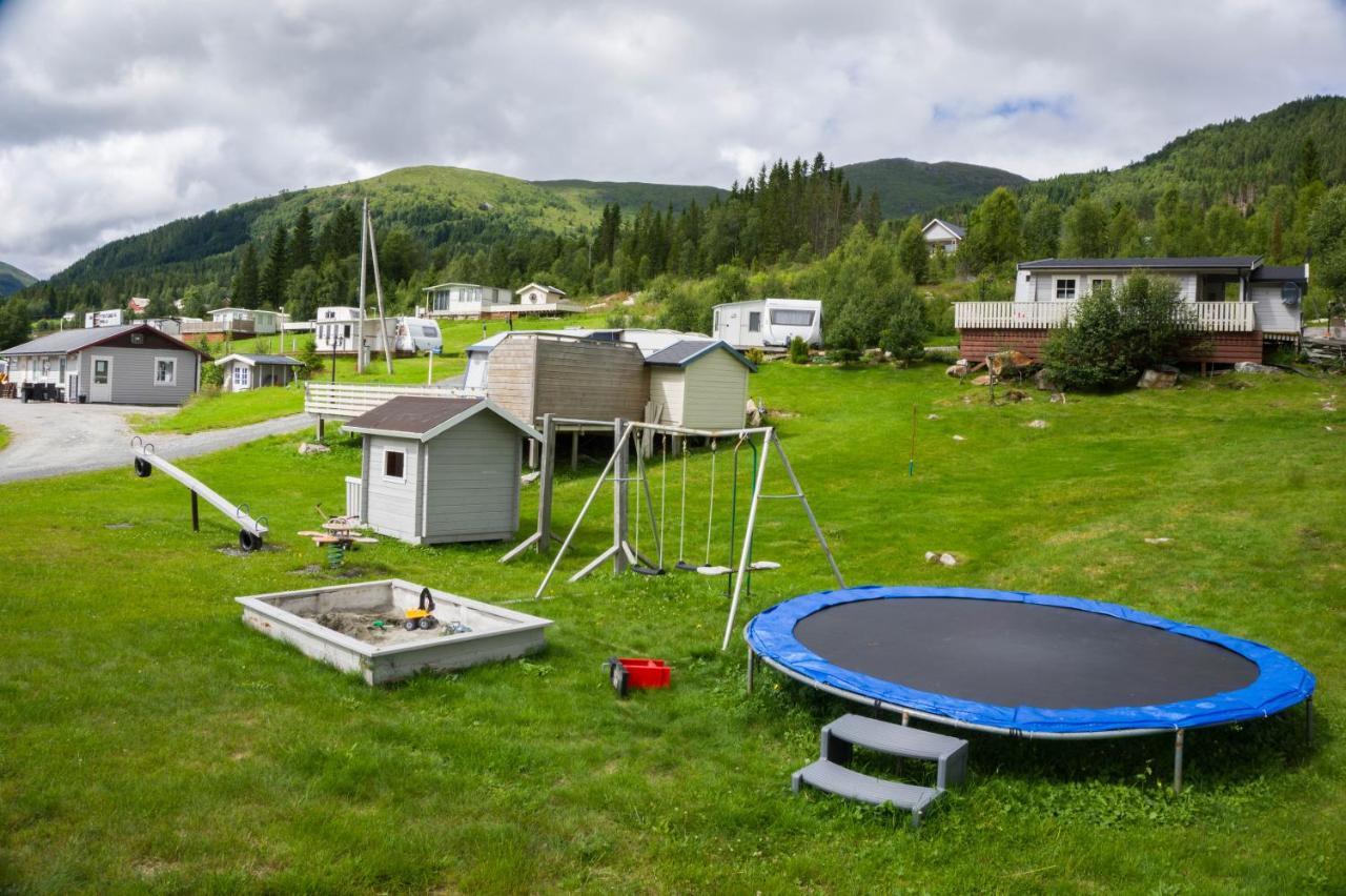 Hotel Smordal Hytteutleie Og Camping Nordfjordeid Exteriér fotografie